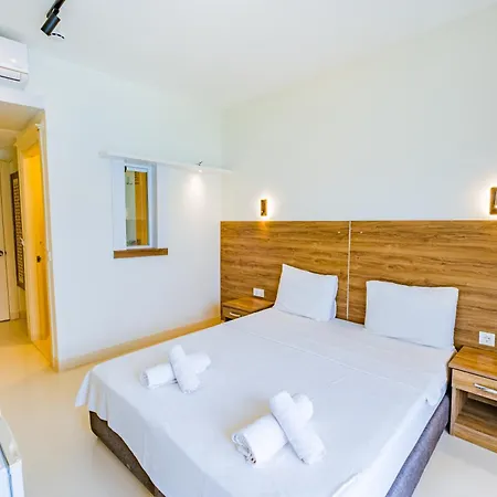 La Moda Otel *