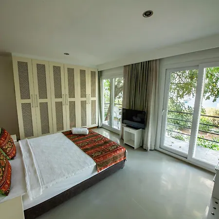 La Moda Beach Hotel