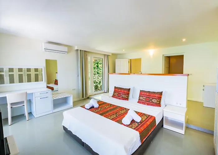 Hotel La Moda Beach *