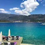 La Moda Beach